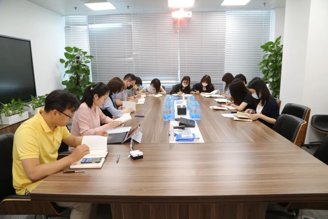 中建材信息技術(shù)第一黨支部開展黨史論述著作專題學(xué)習(xí)
